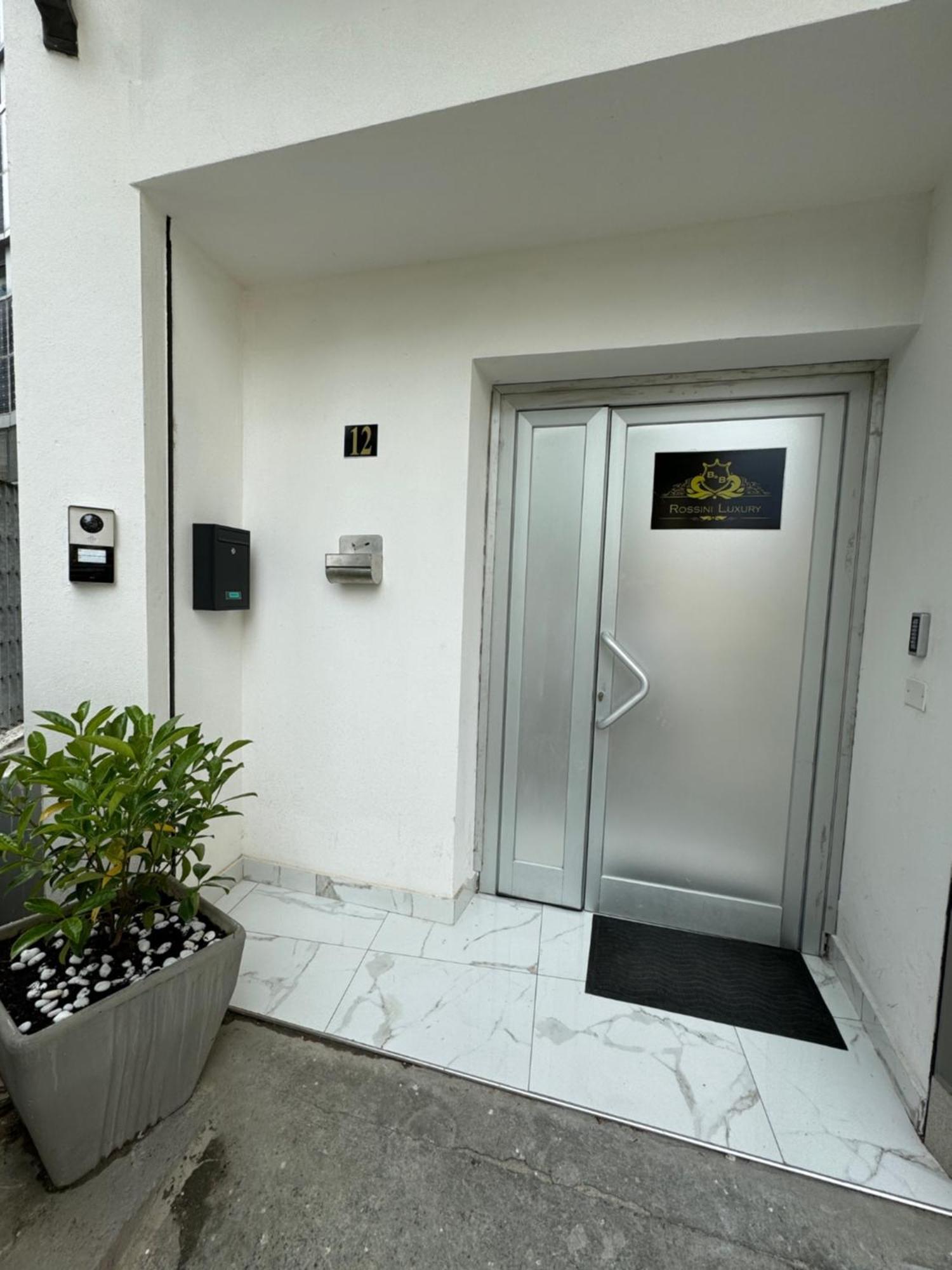 B&B Rossini Luxury 3 Cosenza Exterior foto